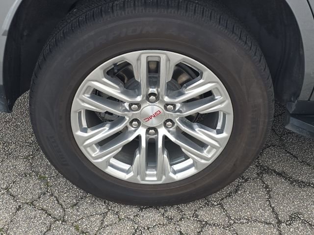 Used 2023 GMC Yukon SLT image 11
