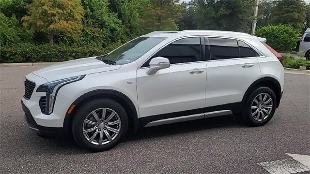Used 2022 Cadillac XT4 Premium Luxury w/ Safety Alert Package image 8
