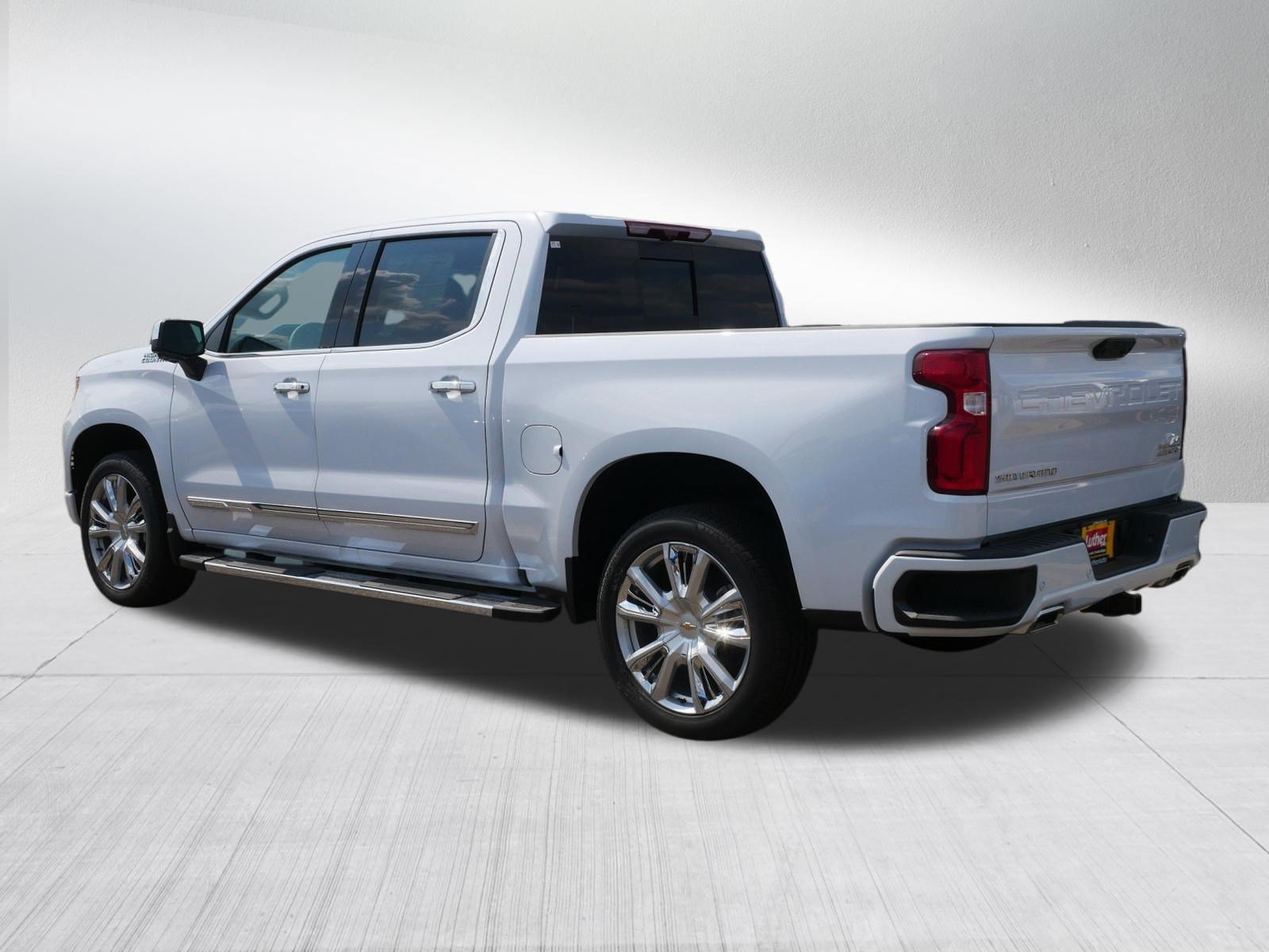 New 2026 Chevrolet Silverado 1500 High Country w/ High Country Premium Package AWD/4WD image 2