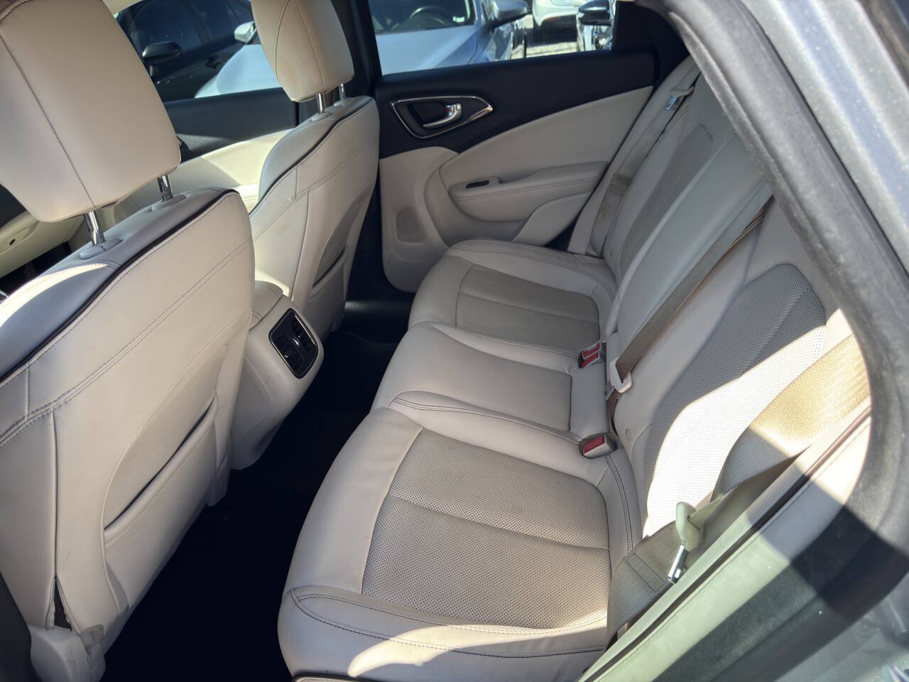 Used 2015 Chrysler 200 C w/ Premium Group AWD/4WD image 9