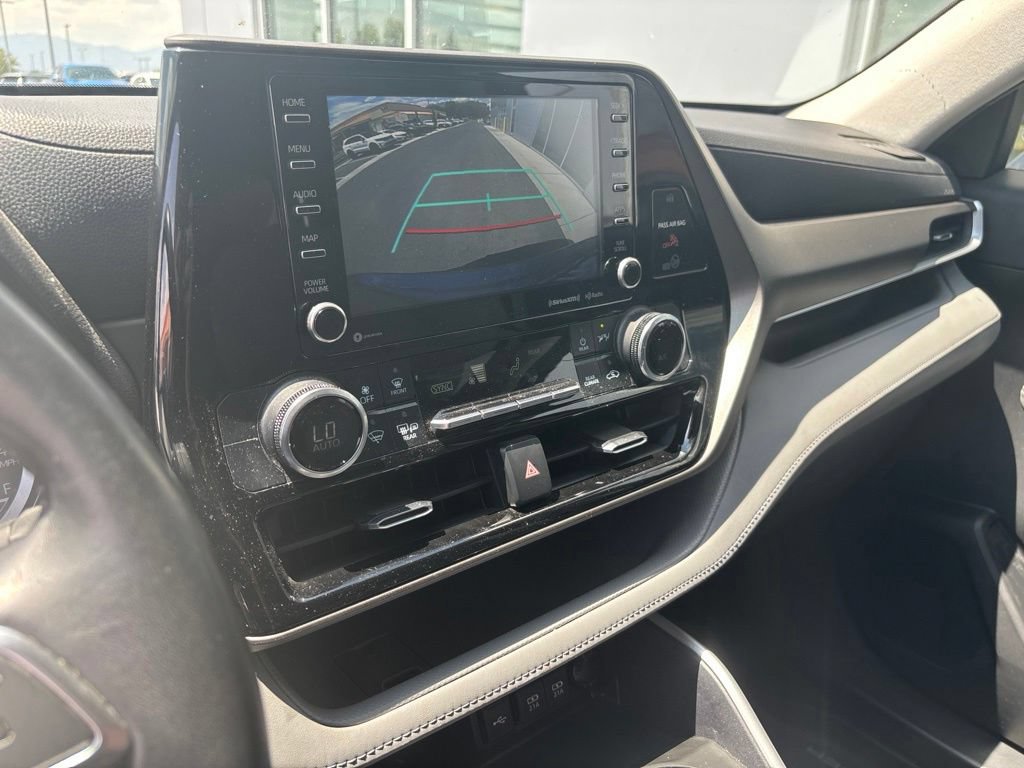 Used 2020 Toyota Highlander LE AWD/4WD image 10