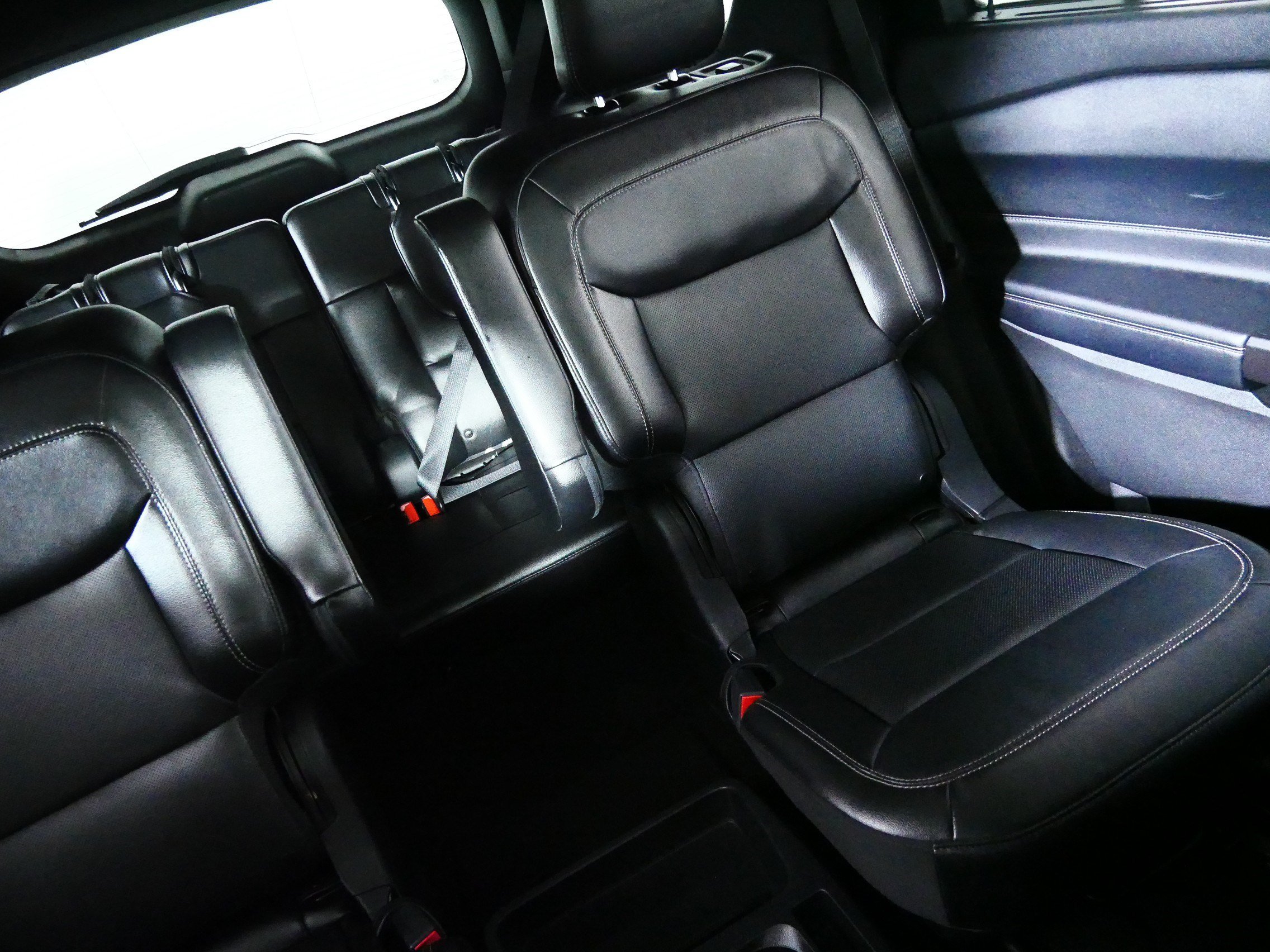 Used 2020 Ford Explorer Limited AWD/4WD image 14