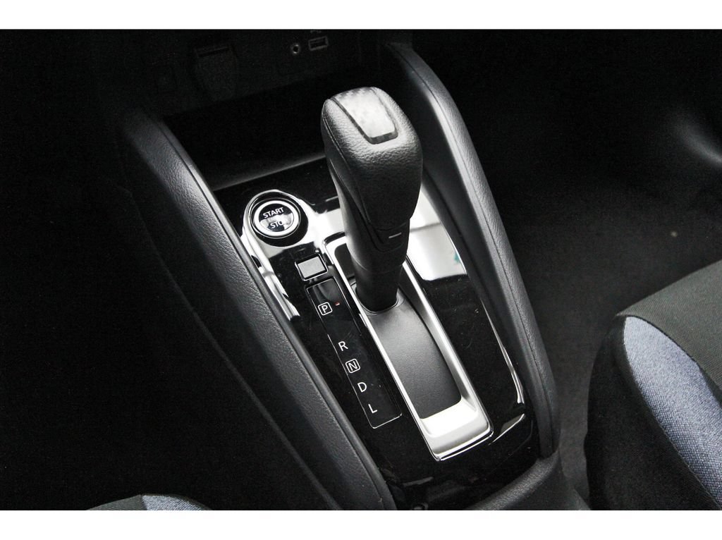 Used 2025 Nissan Versa SV w/ Trunk Package FWD image 27