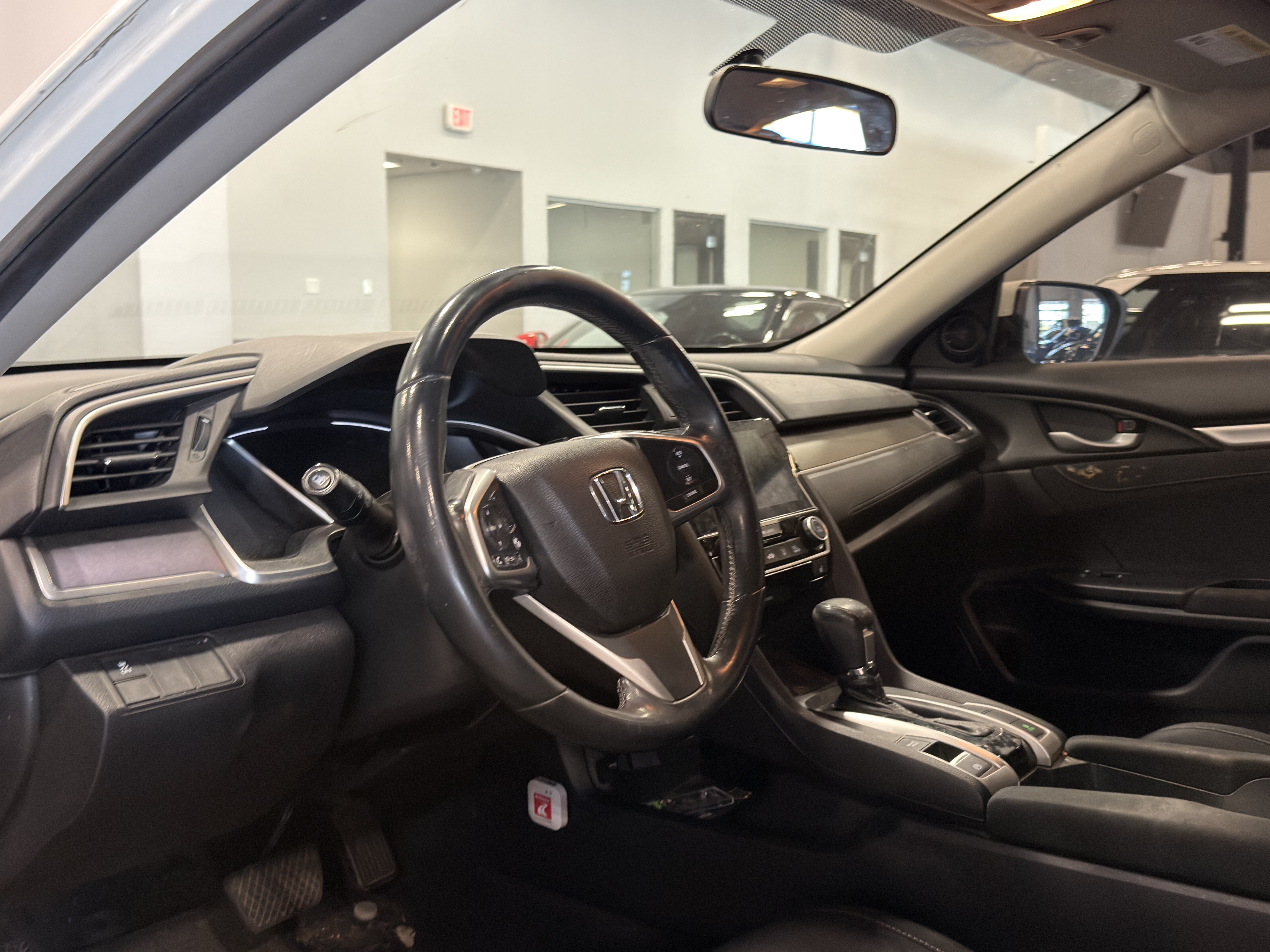 Used 2018 Honda Civic EX-T image 5