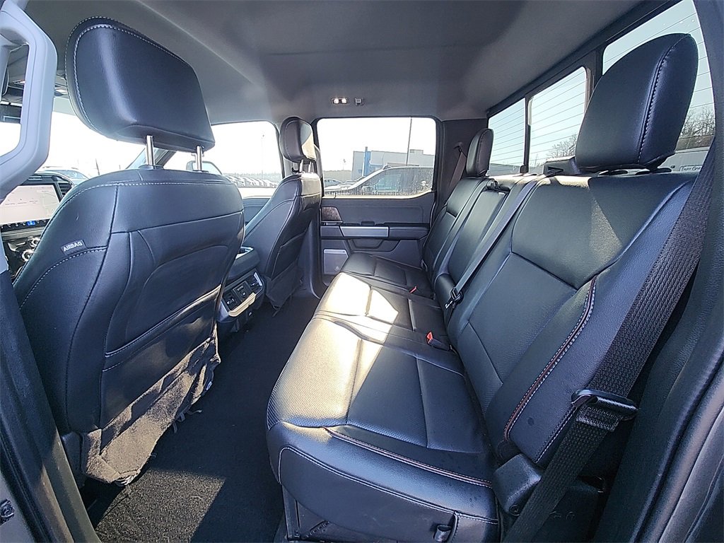 Used 2023 Ford F350 Lariat image 29