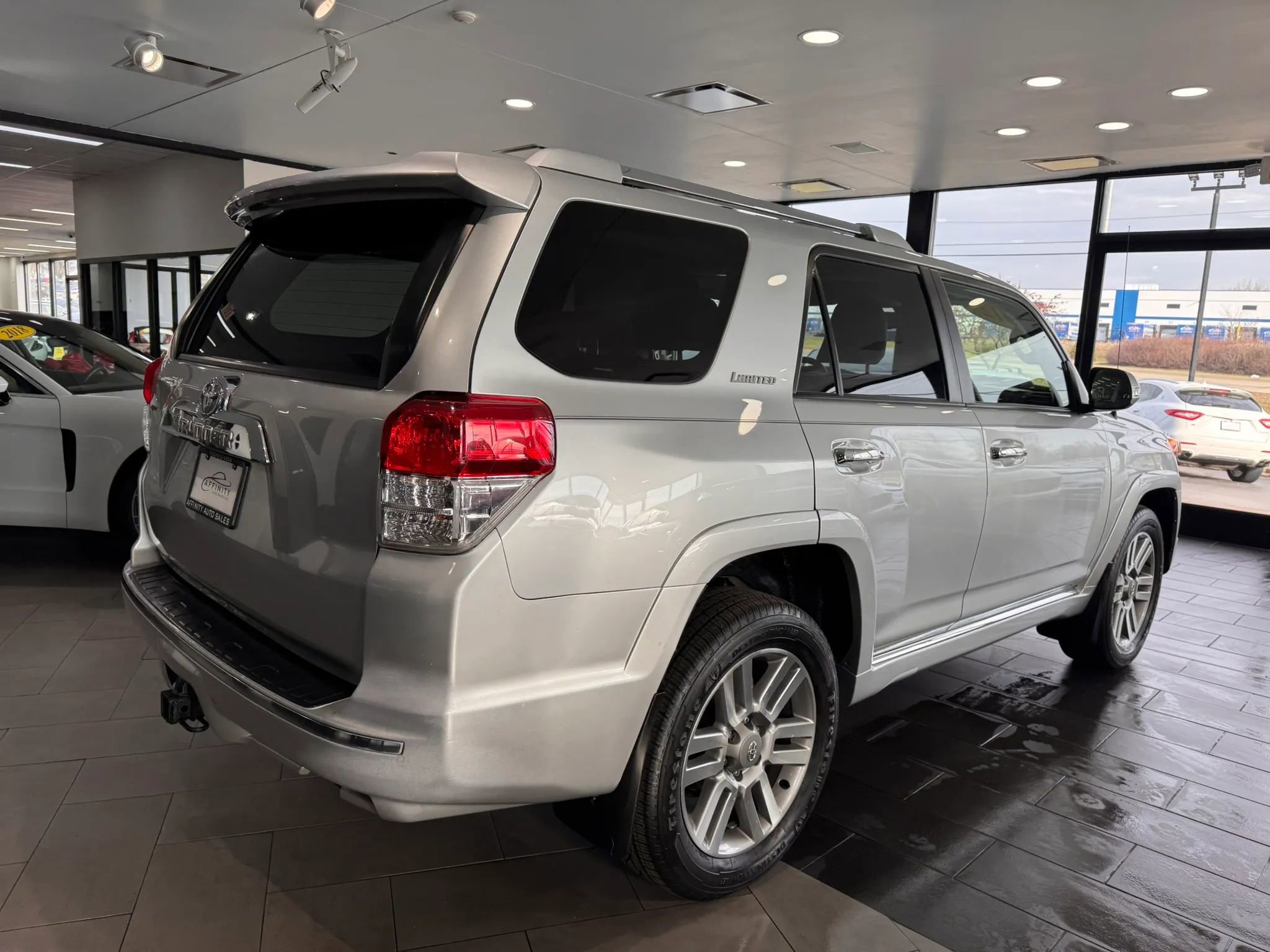 Used 2012 Toyota 4Runner Limited image 5