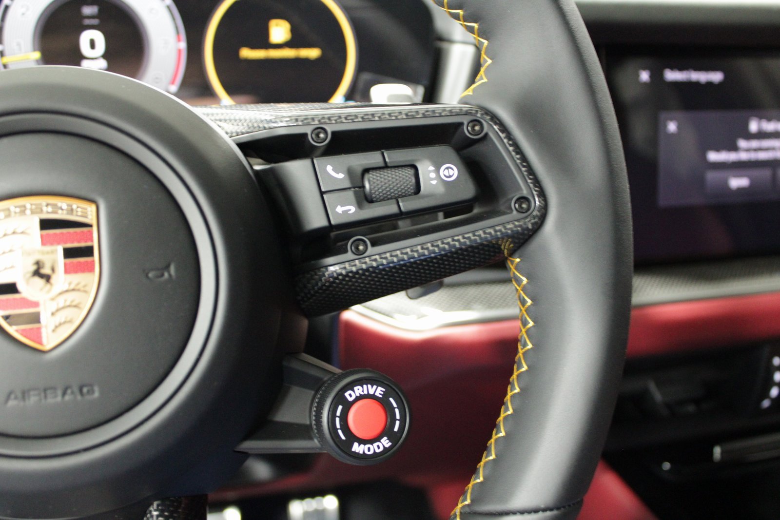 New 2025 Porsche Cayenne Turbo GT image 32