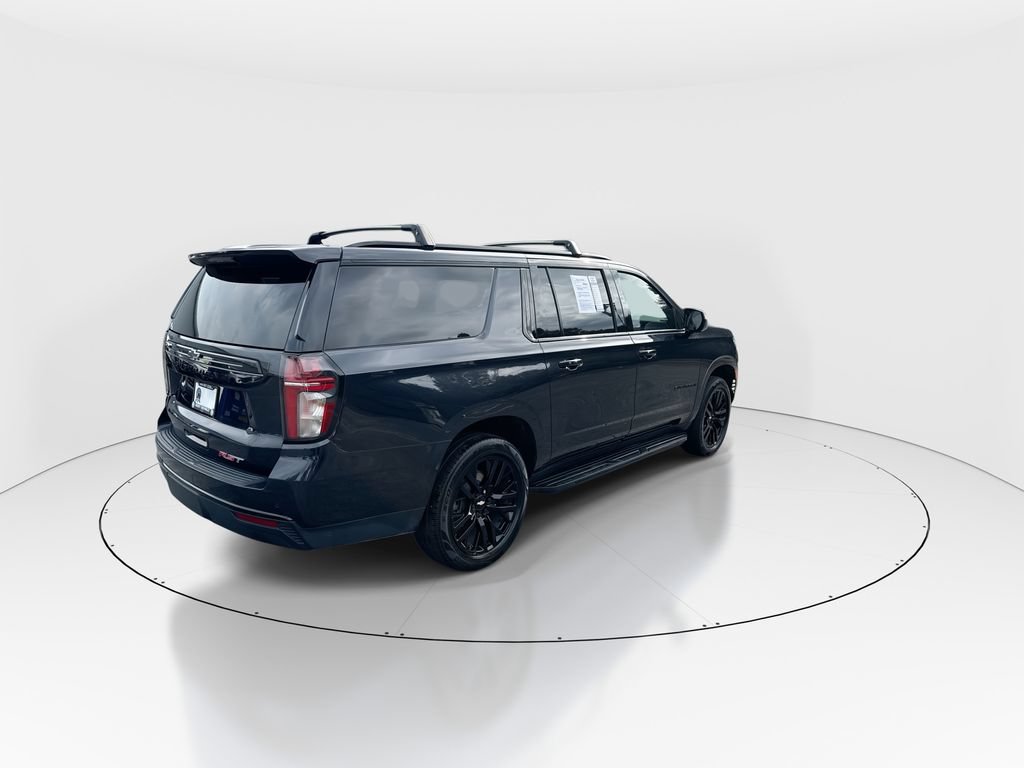 Used 2023 Chevrolet Suburban RST AWD/4WD image 8