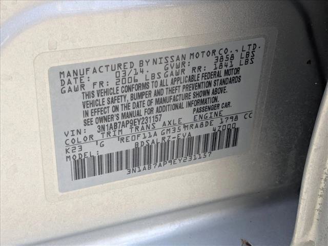 Used 2014 Nissan Sentra SR w/ Premium Package FWD image 25