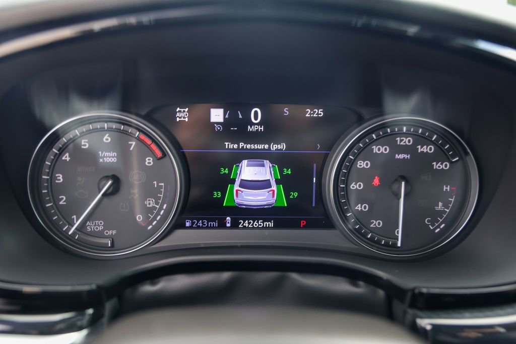 Certified 2024 Cadillac XT6 Sport w/ Technology Package AWD/4WD image 11