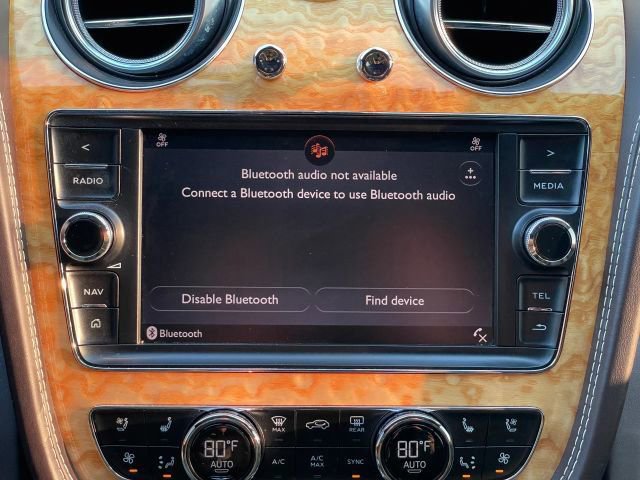 Used 2018 Bentley Bentayga Onyx Edition AWD/4WD image 31