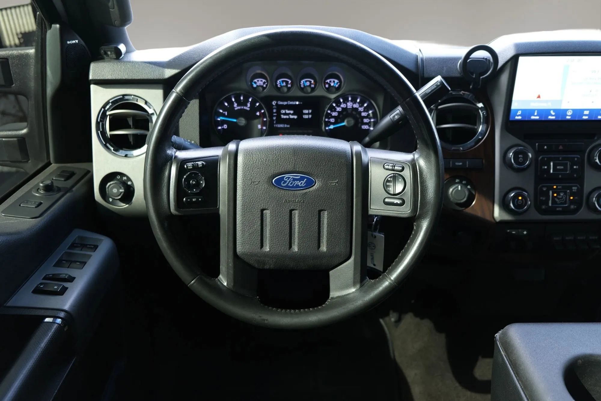 Used 2015 Ford F350 Lariat w/ Lariat Interior Package image 35