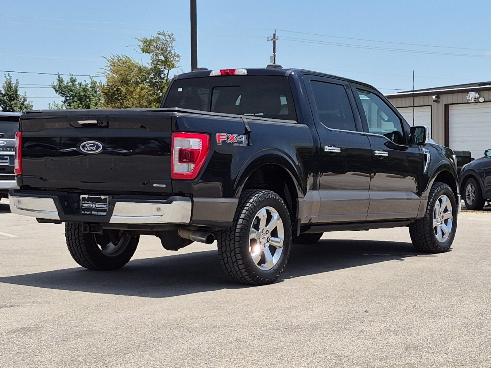 Used 2022 Ford F150 Lariat w/ Equipment Group 502A High AWD/4WD image 5