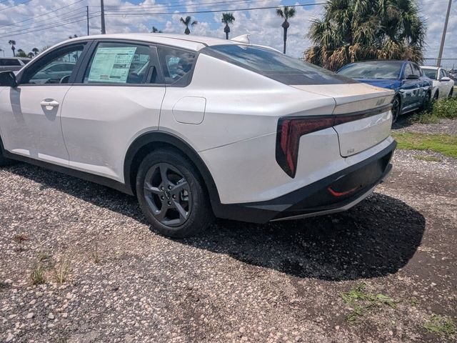 New 2026 Kia K4 FWD image 4