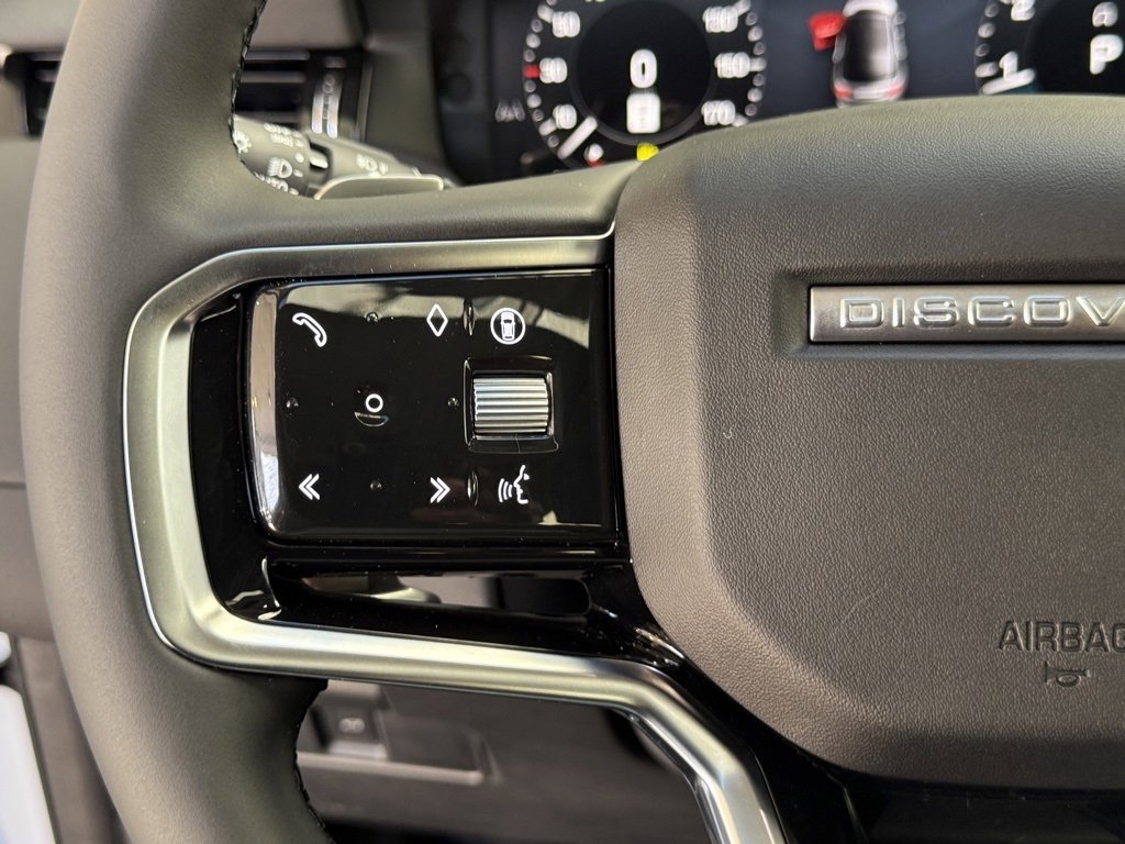 New 2025 Land Rover Discovery Sport S image 18