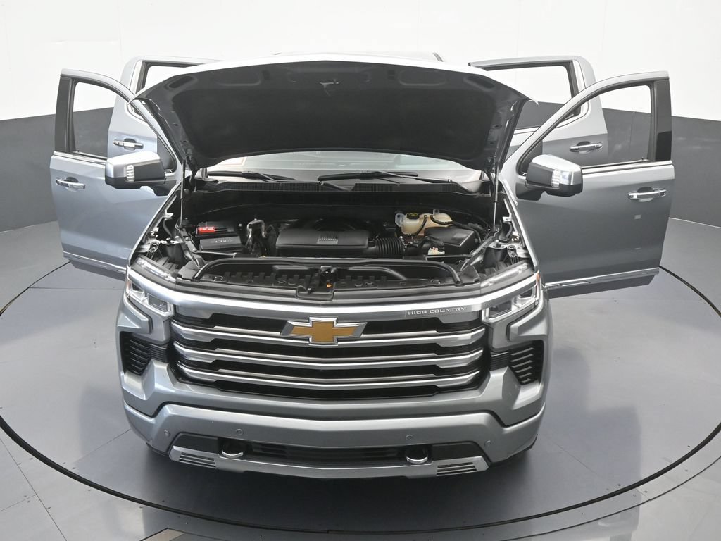 Used 2024 Chevrolet Silverado 1500 High Country w/ Technology Package AWD/4WD image 82