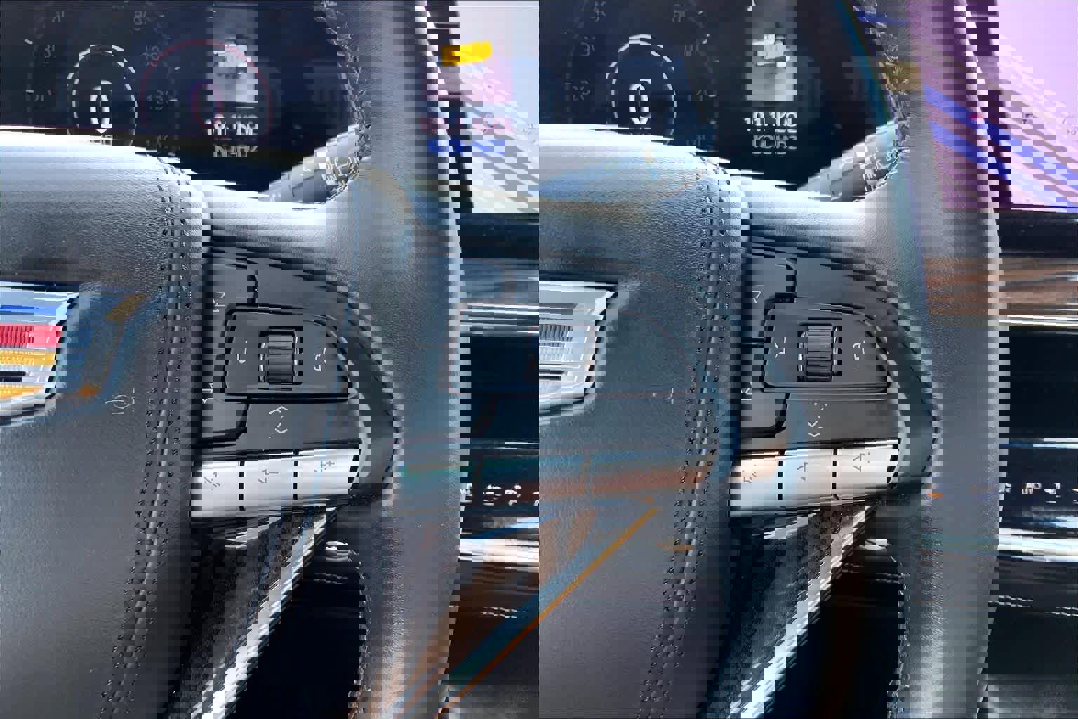 Used 2023 Cadillac Escalade Sport Platinum w/ LPO, Floor Liner Package image 25