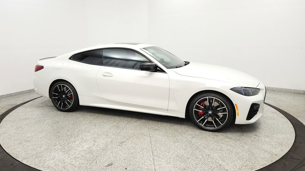 Used 2026 BMW 440i xDrive Coupe w/ Premium Package image 2