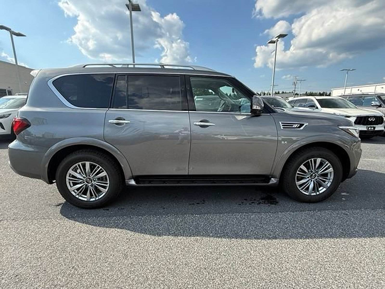 Used 2019 INFINITI QX80 Luxe w/ Proassist Package AWD/4WD image 15