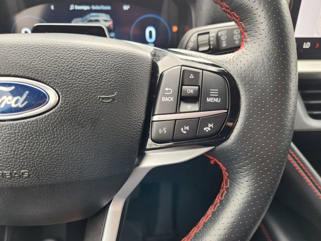 Used 2025 Ford Explorer ST-Line w/ ST-Line Street Pack AWD/4WD image 31