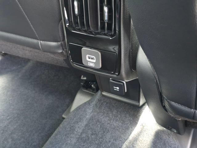 New 2026 Jeep Compass Limited w/ Sun, Sound & Navigation Group AWD/4WD image 34