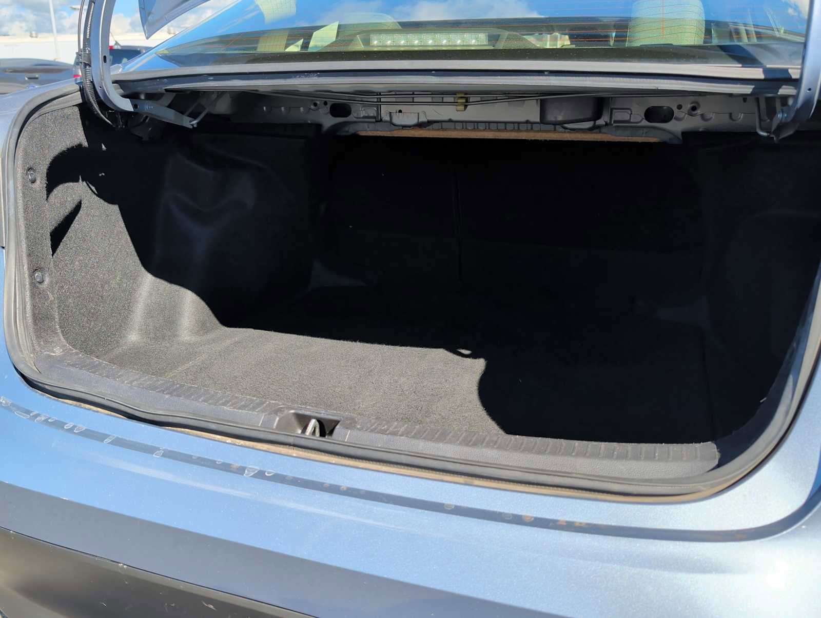 Used 2023 Toyota Corolla LE image 18