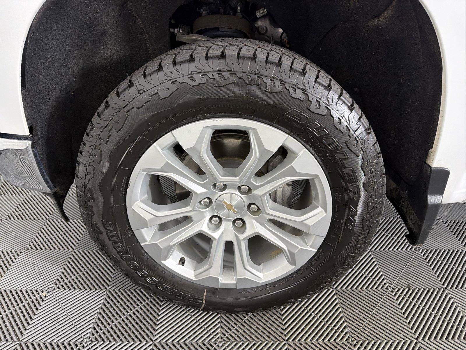 Used 2024 Chevrolet Silverado 1500 LTZ w/ Technology Package AWD/4WD image 9