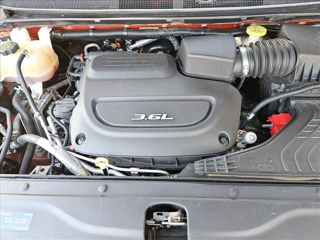 Used 2018 Chrysler Pacifica Touring Plus w/ S Appearance Package FWD image 28