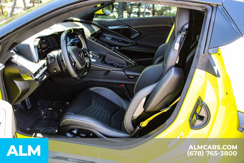 Used 2024 Chevrolet Corvette Z06 w/ Stealth Interior Trim Package RWD image 17