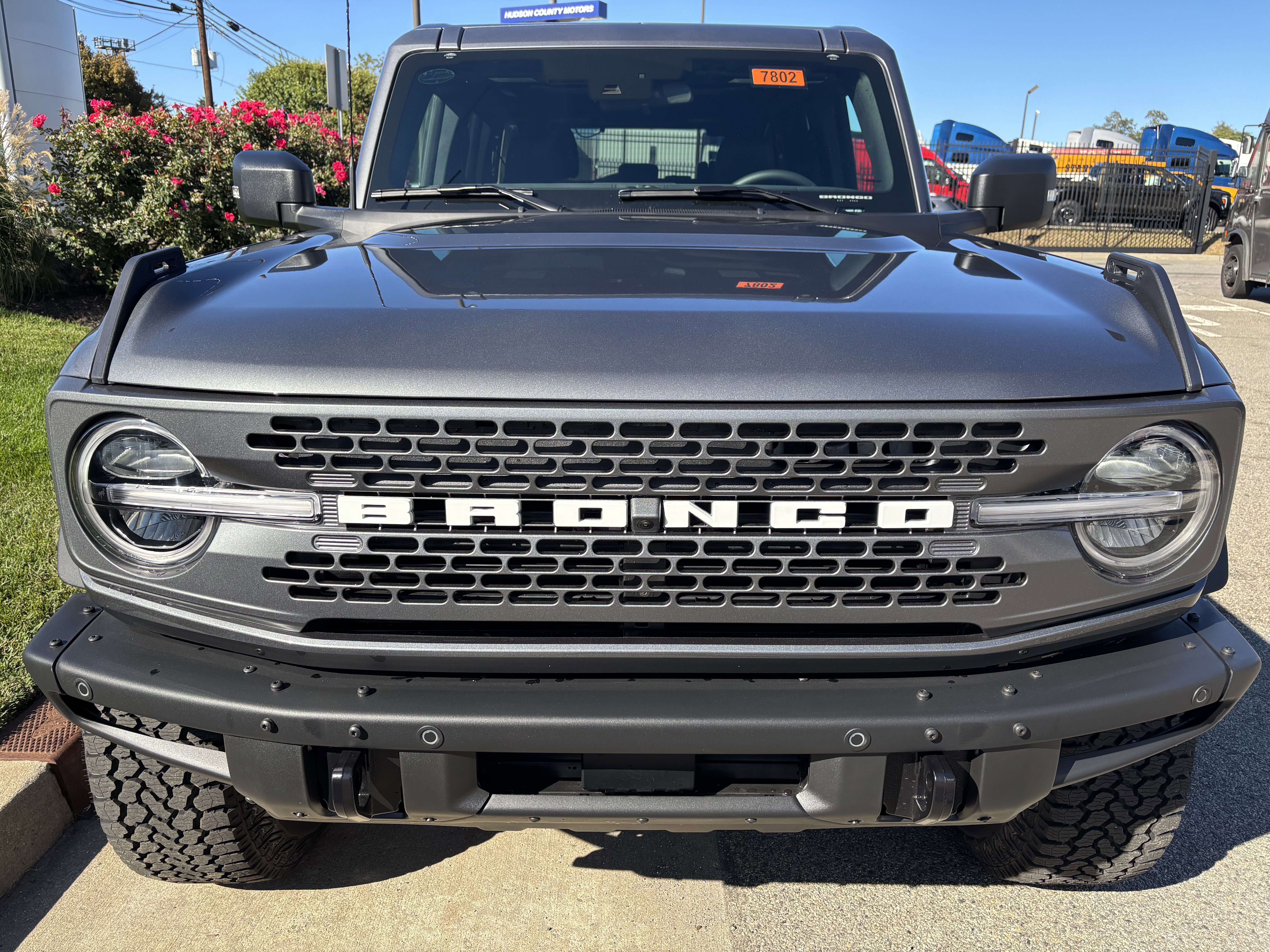 New 2025 Ford Bronco Badlands image 2