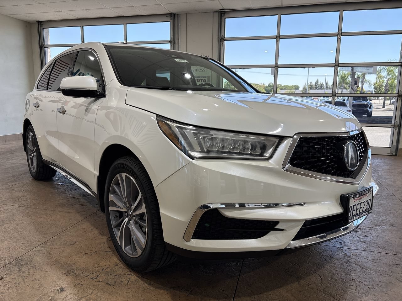 Used 2018 Acura MDX FWD w/ Technology Package image 4