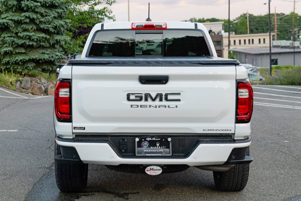 Used 2024 GMC Canyon Denali AWD/4WD image 6