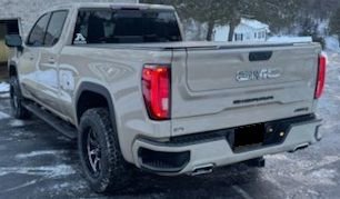 Used 2022 GMC Sierra 1500 AT4 w/ AT4 Preferred Package image 5
