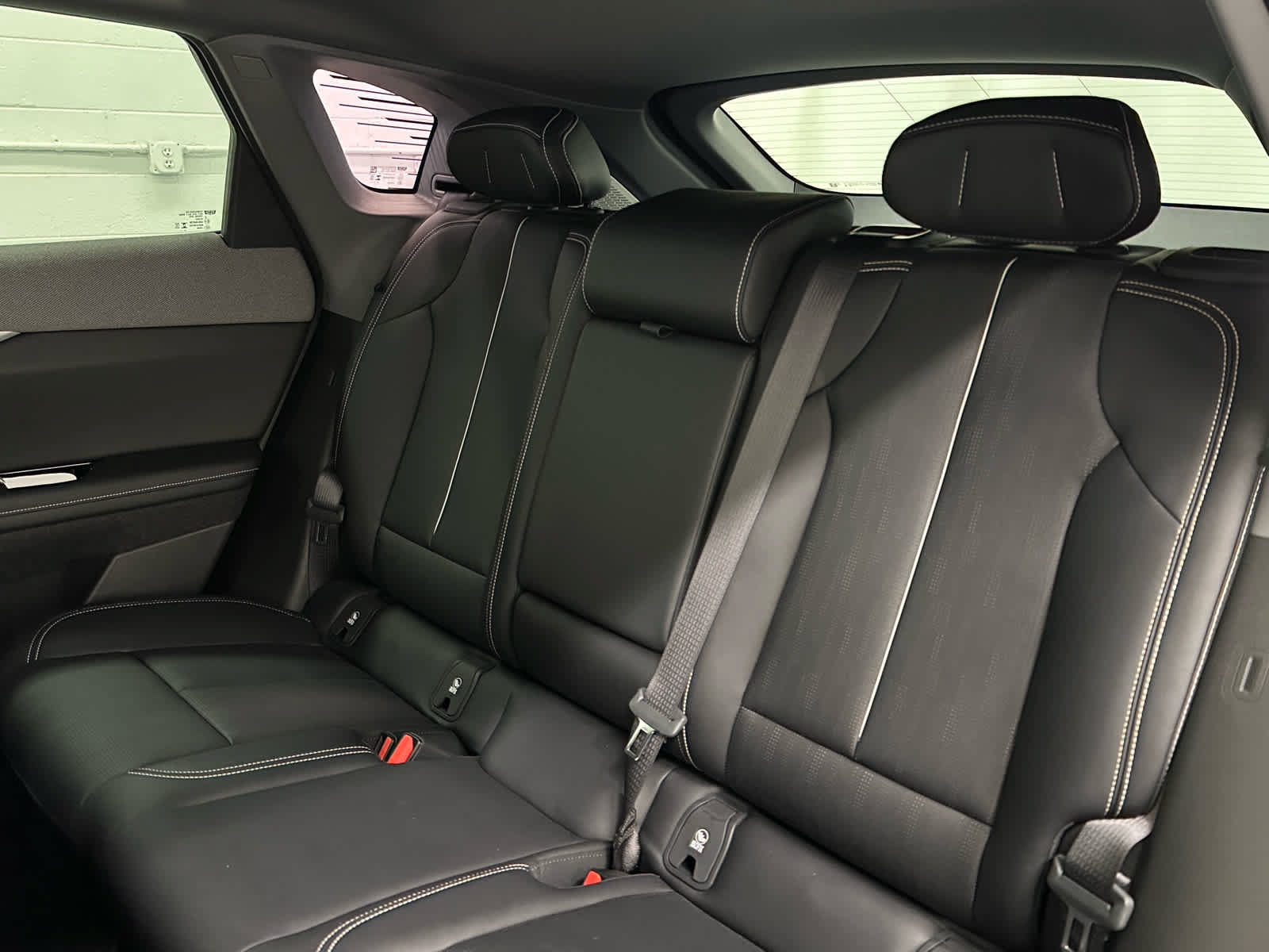 Used 2025 Cadillac Optiq Sport 2 w/ LPO, Floor Liner Package AWD/4WD image 15