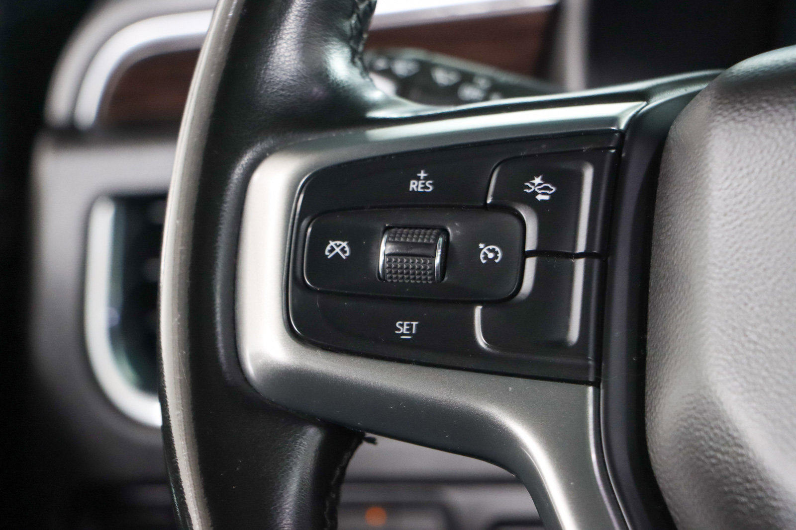 Used 2023 Chevrolet Tahoe Z71 AWD/4WD image 14