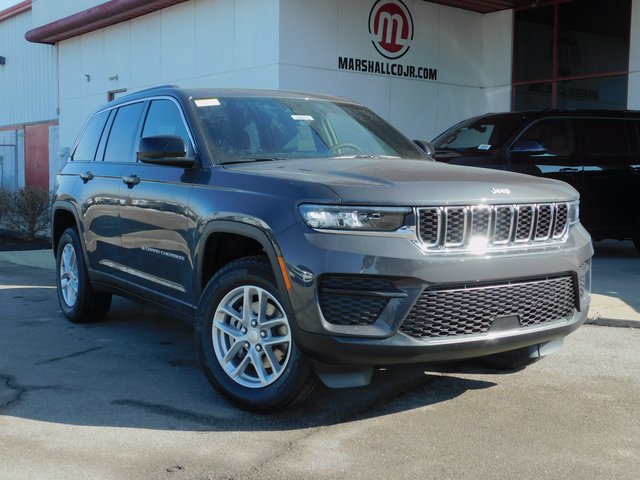 New 2026 Jeep Grand Cherokee Laredo w/ Trailer Tow Package RWD image 2