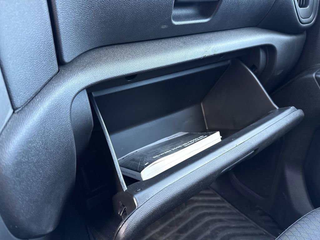 Used 2025 Chevrolet Silverado 2500 Custom w/ Custom Value Package image 31