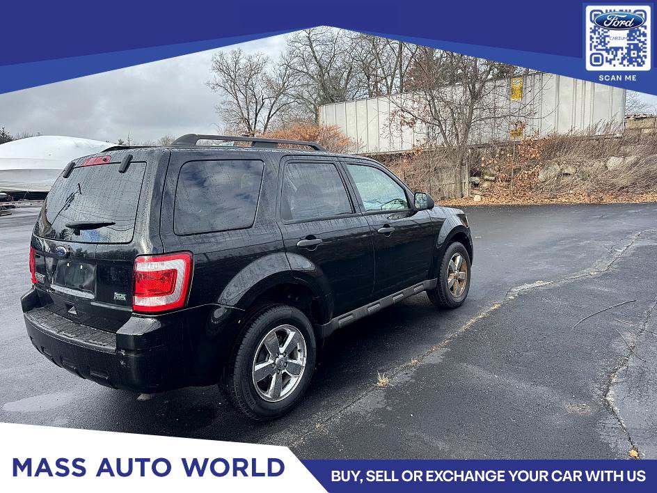 Used 2010 Ford Escape XLT image 3