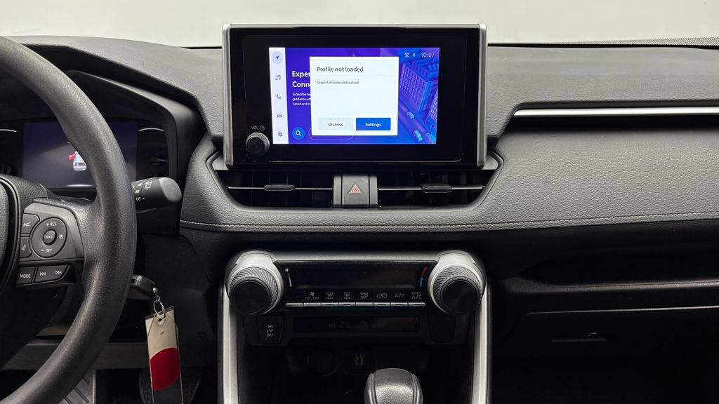 Used 2023 Toyota RAV4 LE FWD image 20