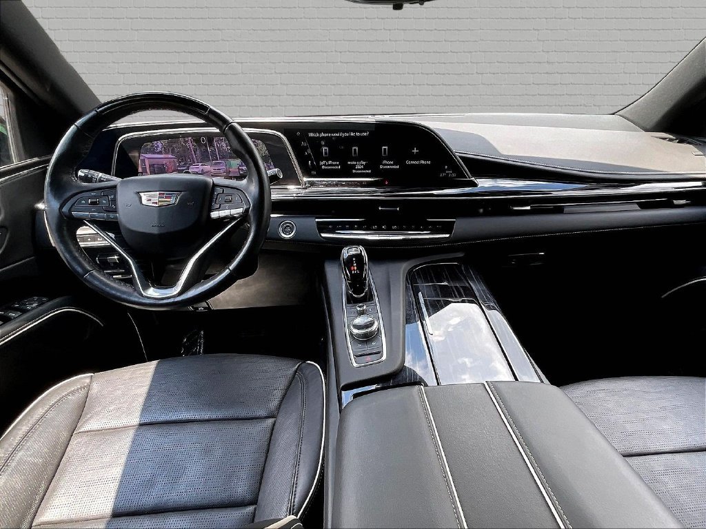 Used 2023 Cadillac Escalade Sport w/ LPO, ONYX Package AWD/4WD image 6