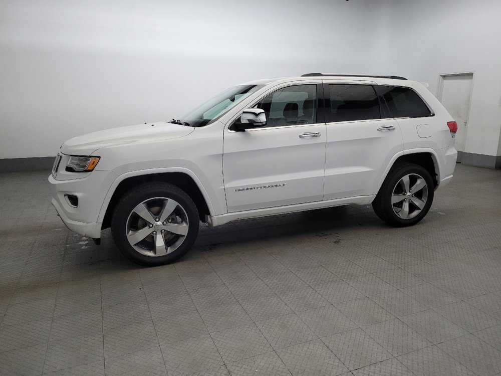 Used 2015 Jeep Grand Cherokee Overland w/ Advanced Technology Group image 2