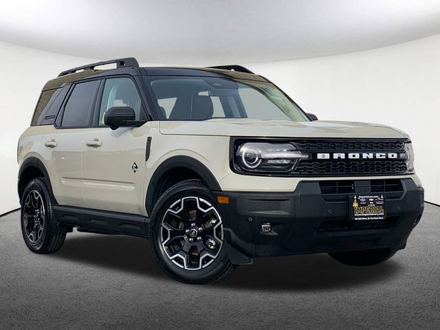 Used 2025 Ford Bronco Sport Outer Banks w/ Outer Banks Tech Package+ image 3