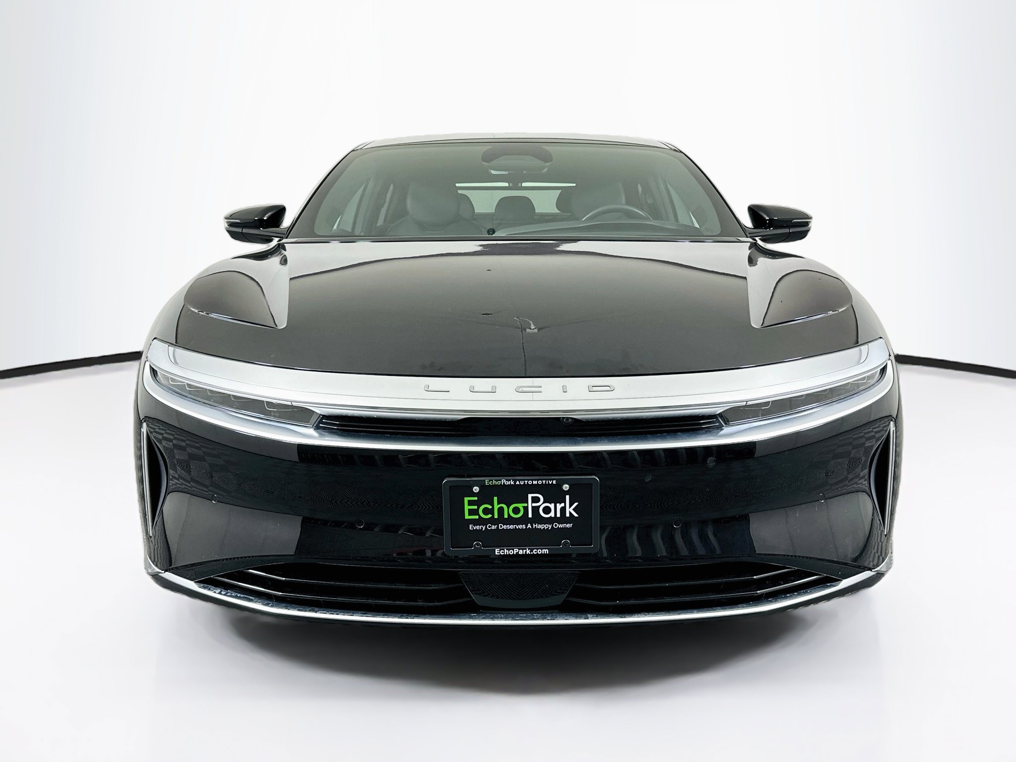 Used 2024 Lucid Air Touring AWD/4WD image 2