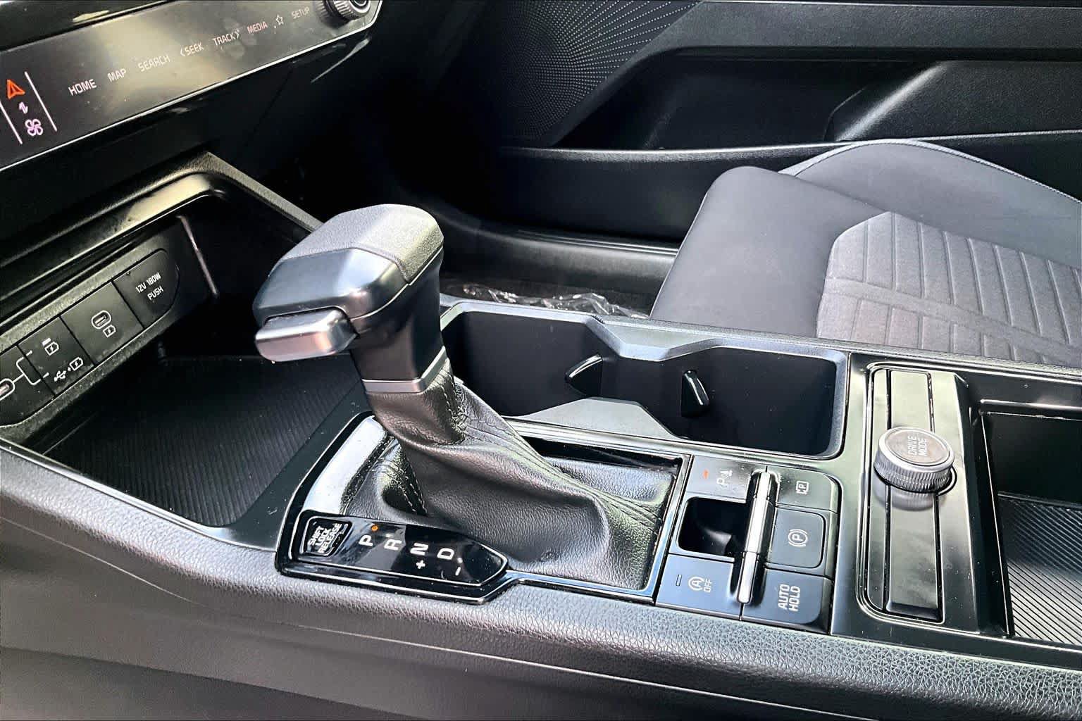 Used 2025 Kia K5 LXS FWD image 16