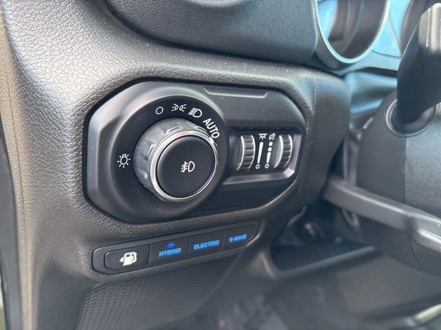 Used 2022 Jeep Wrangler Unlimited Sahara image 14