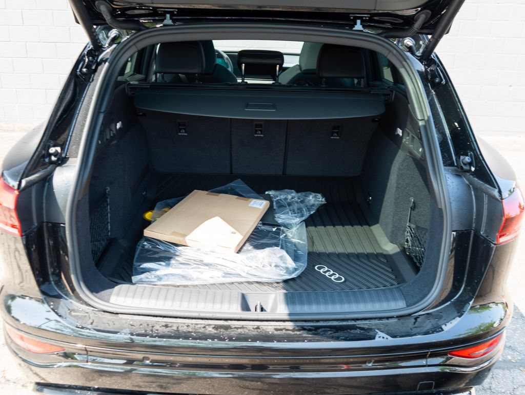 New 2027 Audi Q6 e-tron Premium Plus AWD/4WD image 7