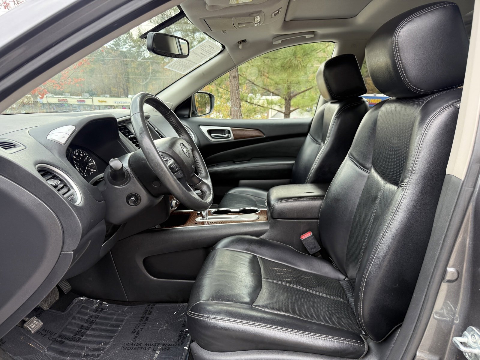 Used 2018 Nissan Pathfinder Platinum image 33