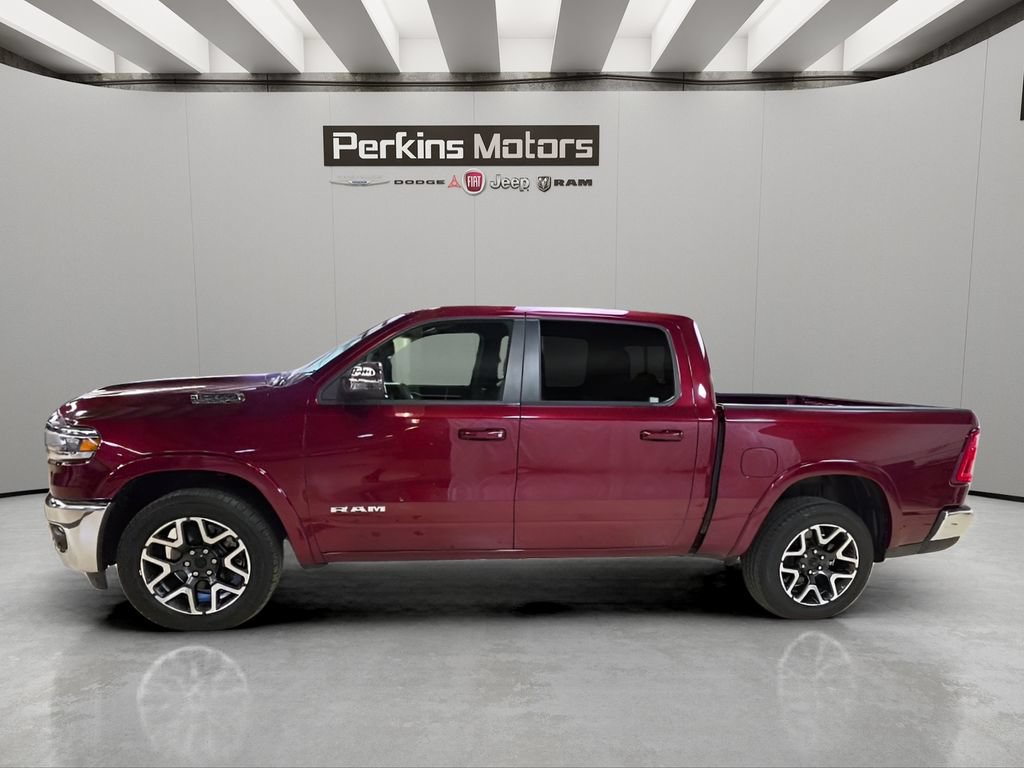 Used 2025 RAM 1500 Laramie AWD/4WD image 8