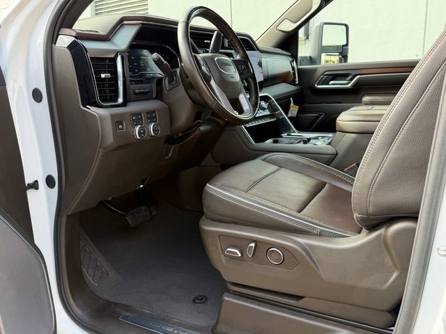 Certified 2025 GMC Sierra 2500 Denali w/ Denali Reserve Package AWD/4WD image 11