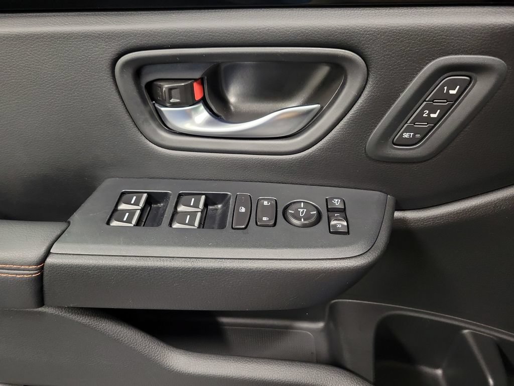 Used 2024 Honda Pilot TrailSport image 21